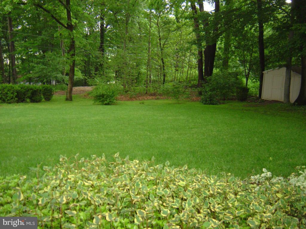 845 Hillaire Road Lancaster, PA 17601 - Photo 23 of 36 Gallery Image 23