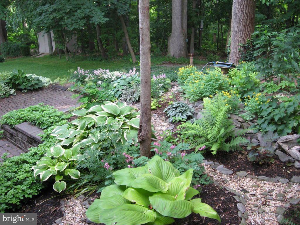 845 Hillaire Road Lancaster, PA 17601 - Photo 30 of 36 Gallery Image 30