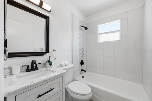 $469,900 | 727 16th Avenue Northwest, Largo, FL 33770