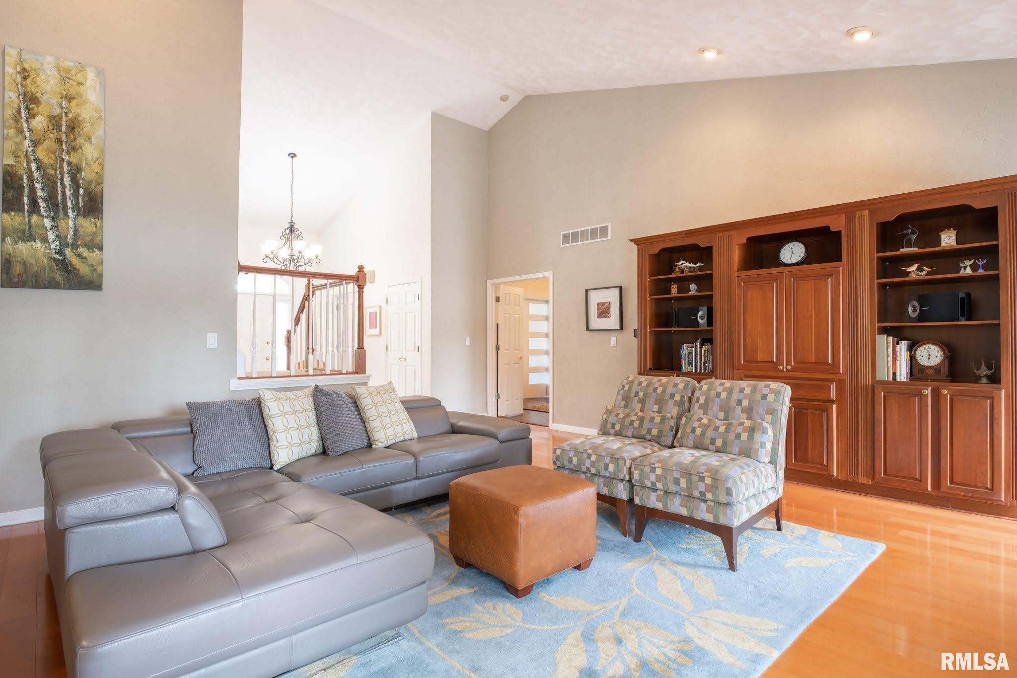 5224 North Rothmere Drive Peoria, IL 61615 - Photo 12 of 47