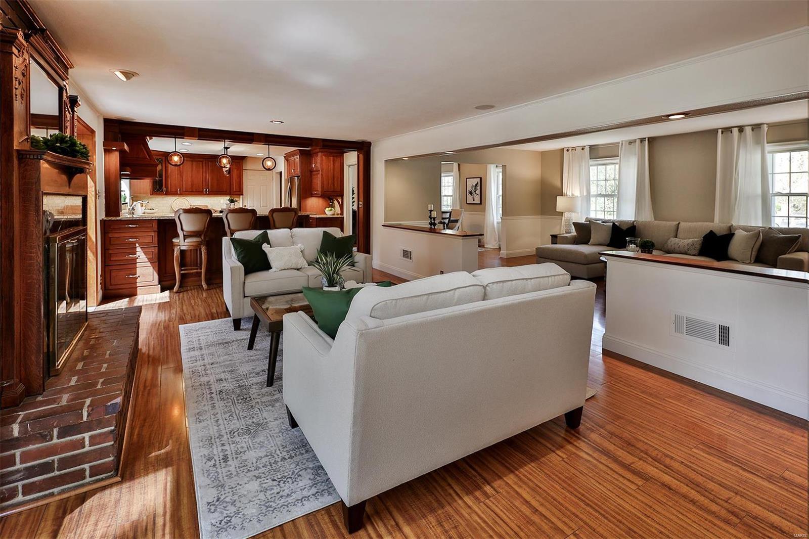 33 Lynnbrook Road St. Louis, MO 63131 - Photo 11 of 31 Gallery Image 11