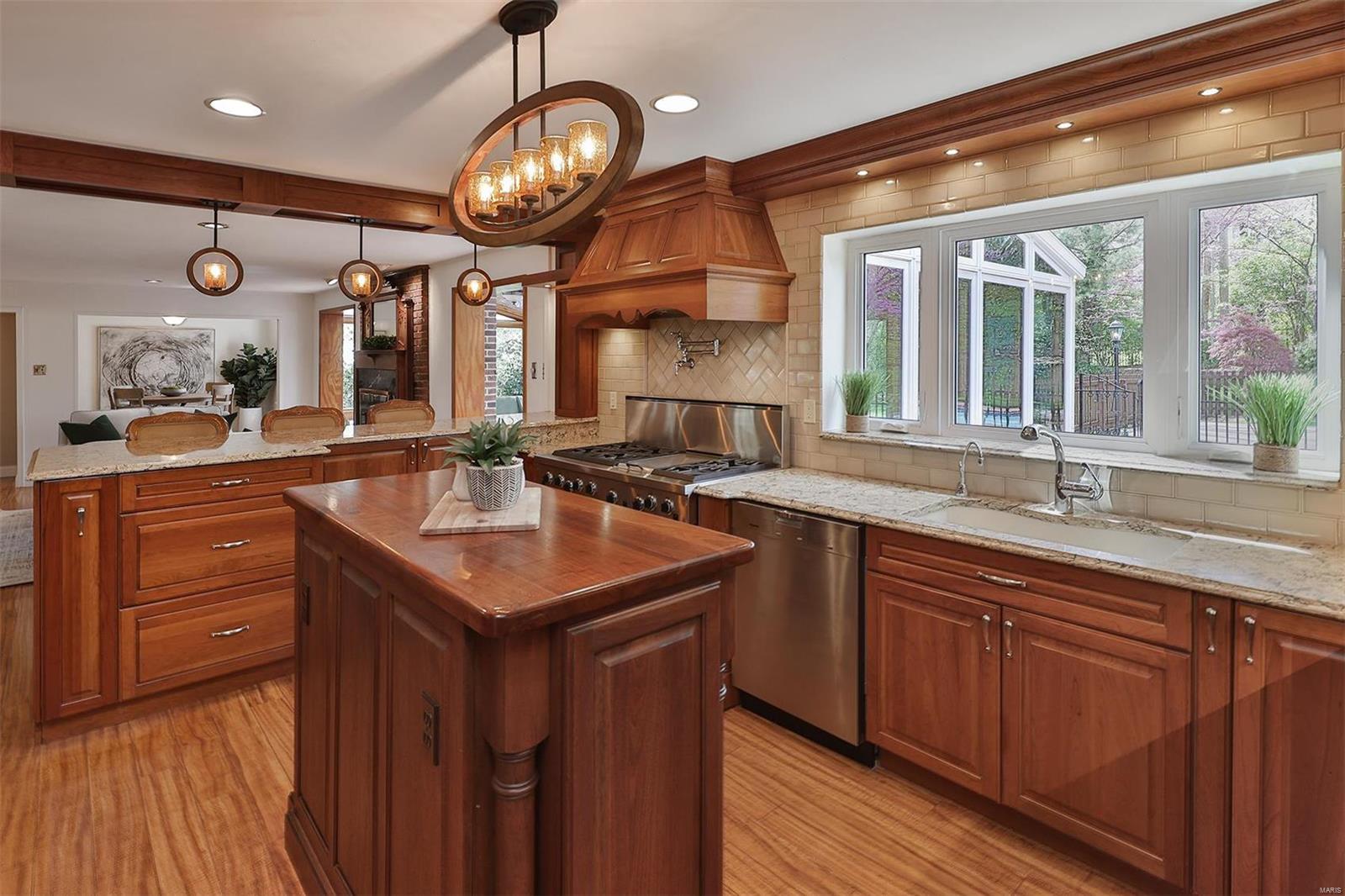 33 Lynnbrook Road St. Louis, MO 63131 - Photo 14 of 31 Gallery Image 14
