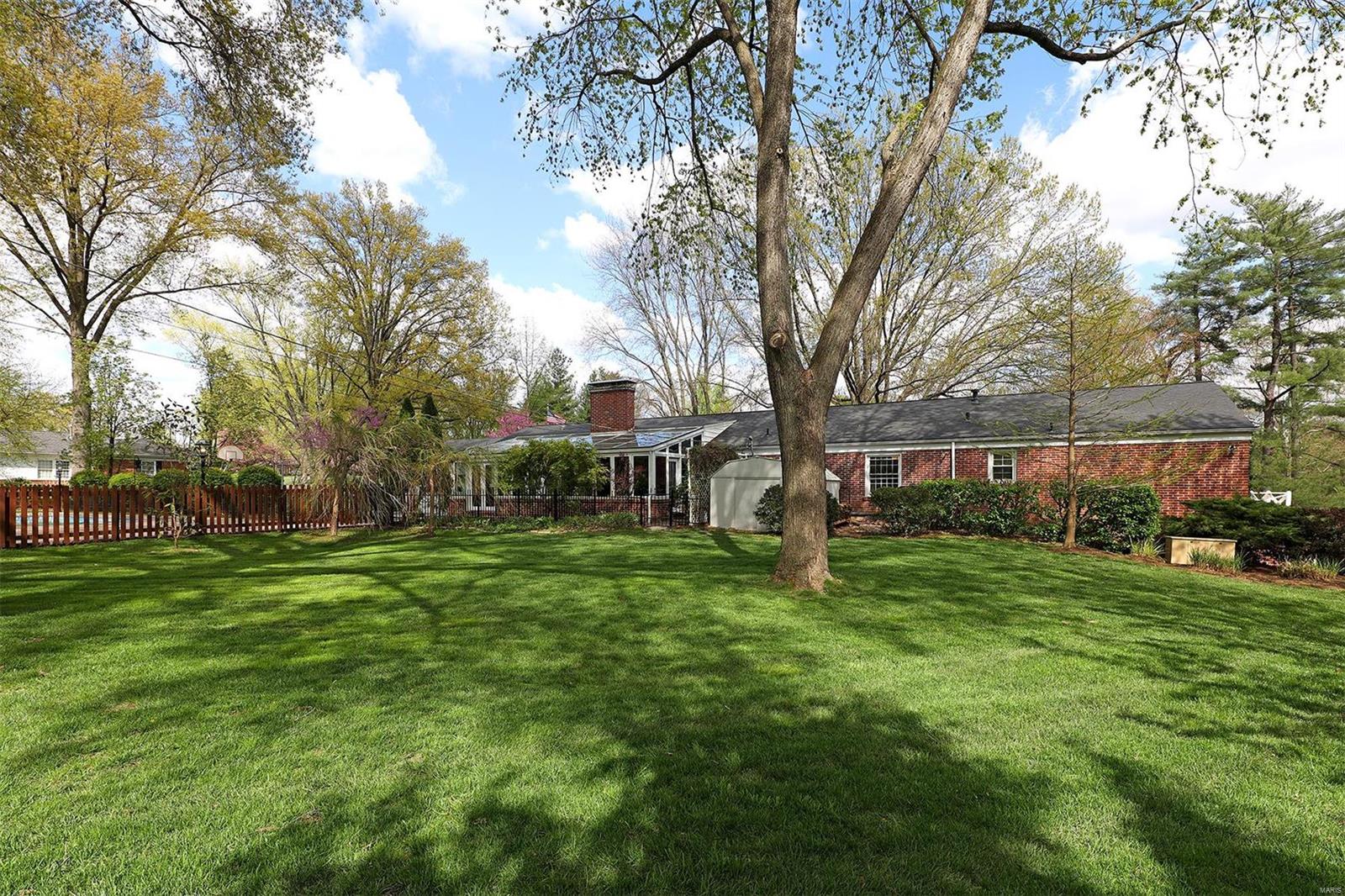 33 Lynnbrook Road St. Louis, MO 63131 - Photo 29 of 31 Gallery Image 29