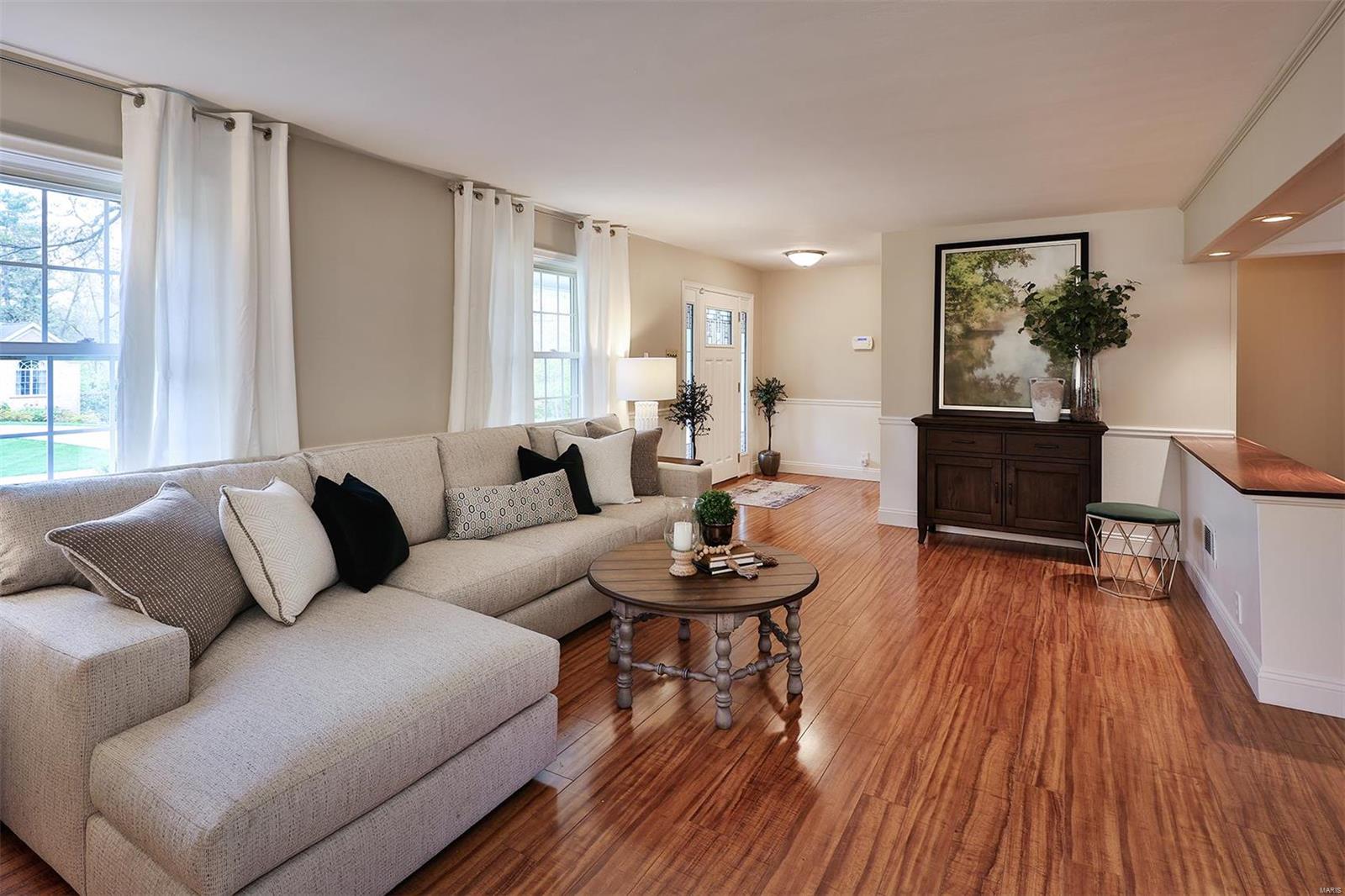 33 Lynnbrook Road St. Louis, MO 63131 - Photo 5 of 31 Gallery Image 5