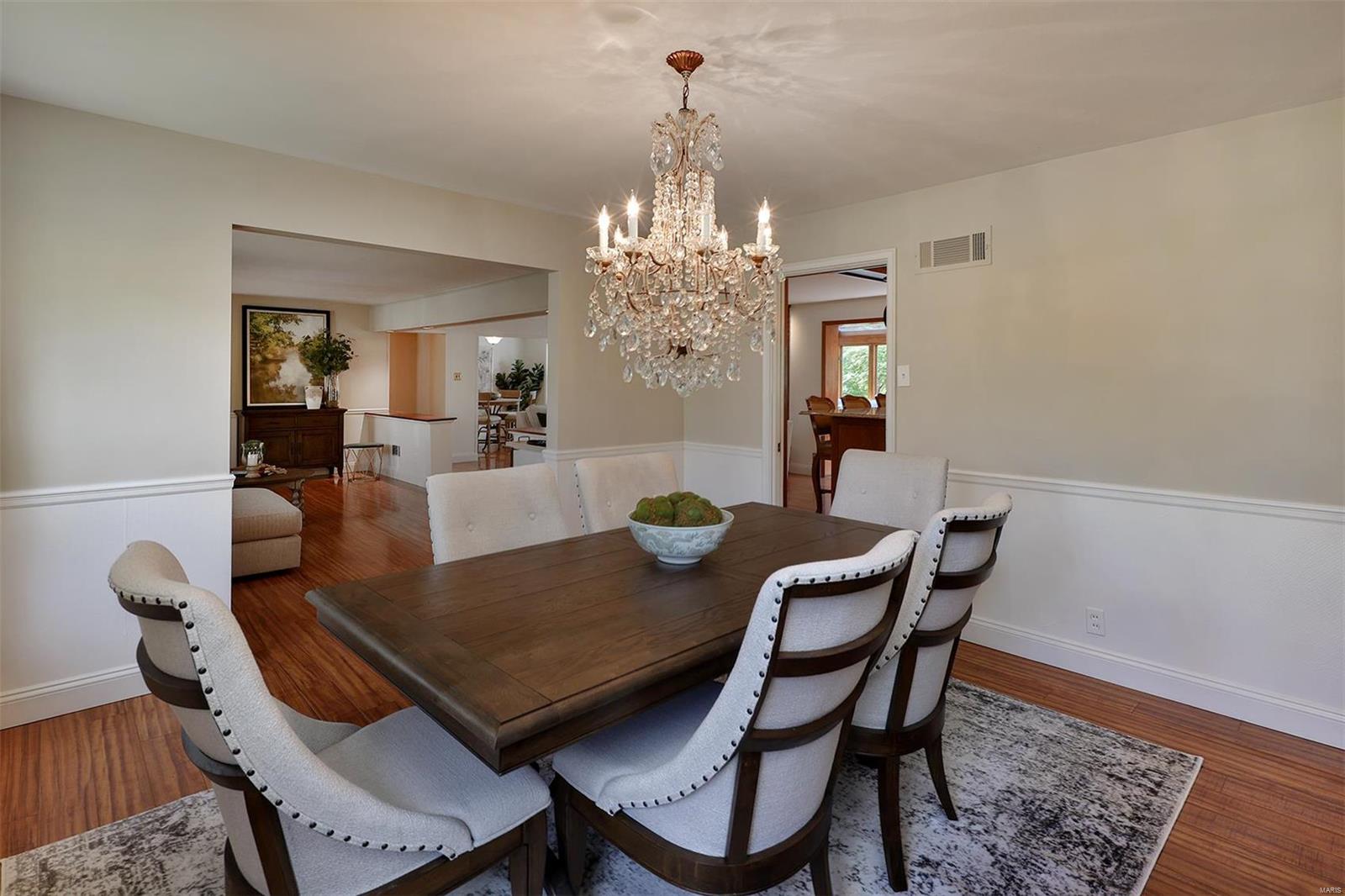 33 Lynnbrook Road St. Louis, MO 63131 - Photo 8 of 31 Gallery Image 8