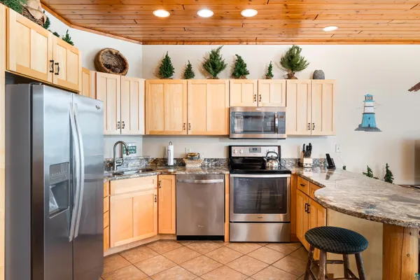 $655,000 | 2826 Highway 61, Unit 425, Two Harbors, MN 55616