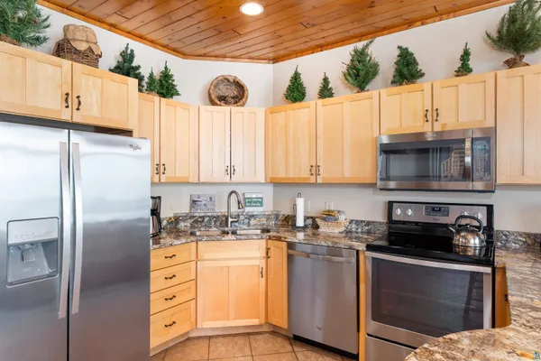 $655,000 | 2826 Highway 61, Unit 425, Two Harbors, MN 55616