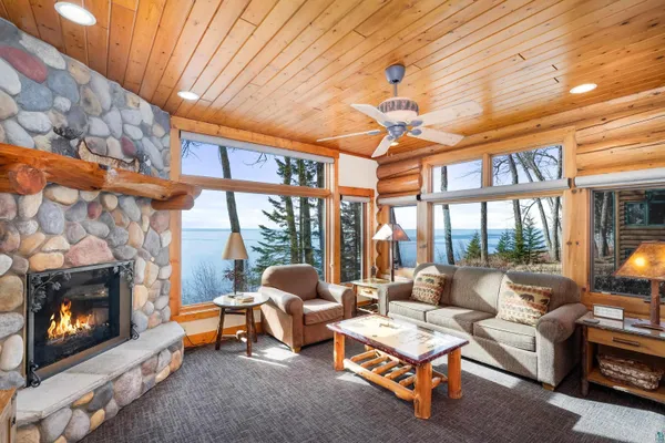 $655,000 | 2826 Highway 61, Unit 425, Two Harbors, MN 55616