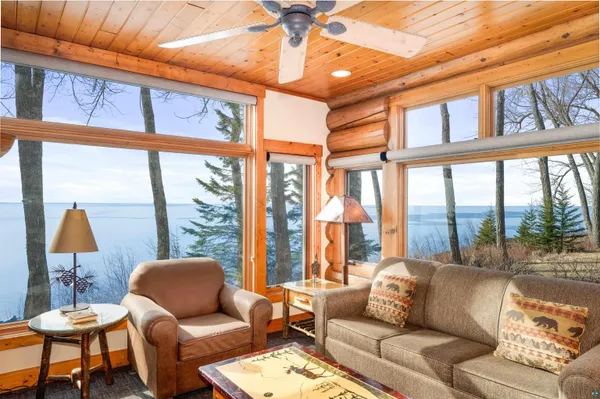 $655,000 | 2826 Highway 61, Unit 425, Two Harbors, MN 55616