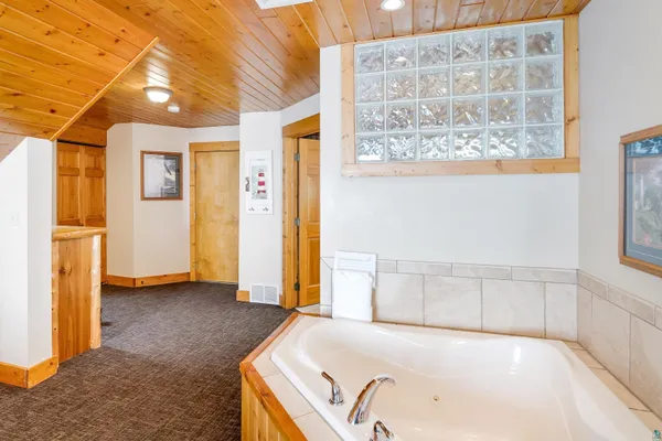 $655,000 | 2826 Highway 61, Unit 425, Two Harbors, MN 55616