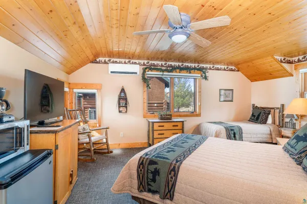 $655,000 | 2826 Highway 61, Unit 425, Two Harbors, MN 55616