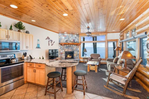 $655,000 | 2826 Highway 61, Unit 425, Two Harbors, MN 55616