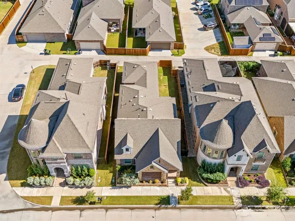 $3,000 | 4207 Whispering Willow Way, Arlington, TX 76005