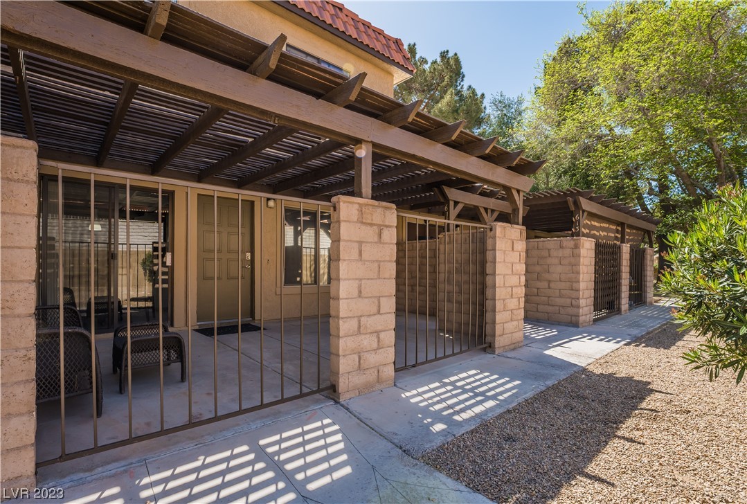 615 Pepper Tree Circle Henderson, NV 89014 - Photo 2 of 28