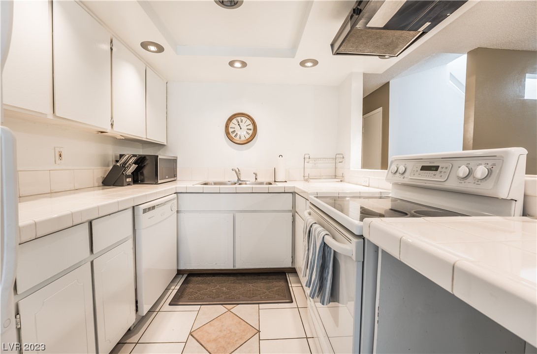 615 Pepper Tree Circle Henderson, NV 89014 - Photo 10 of 28