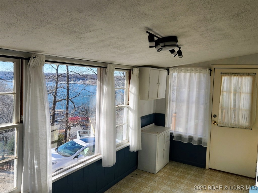 26666 Burton Road Barnett, MO 65011 - Photo 14 of 33