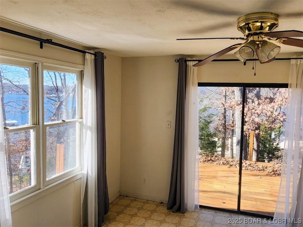 26666 Burton Road Barnett, MO 65011 - Photo 8 of 33