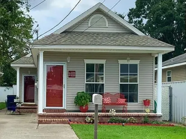 $220,000 | 1133 Ave C, Westwego, LA 70094