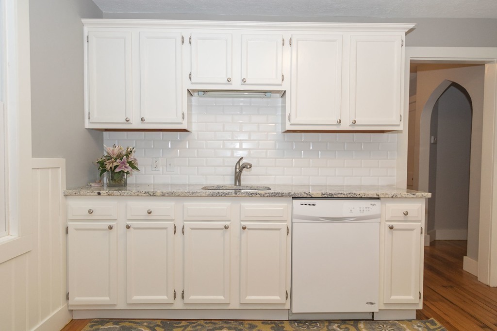139 Powell Avenue Springfield, MA 01118 - Photo 4 of 8 Gallery Image 4