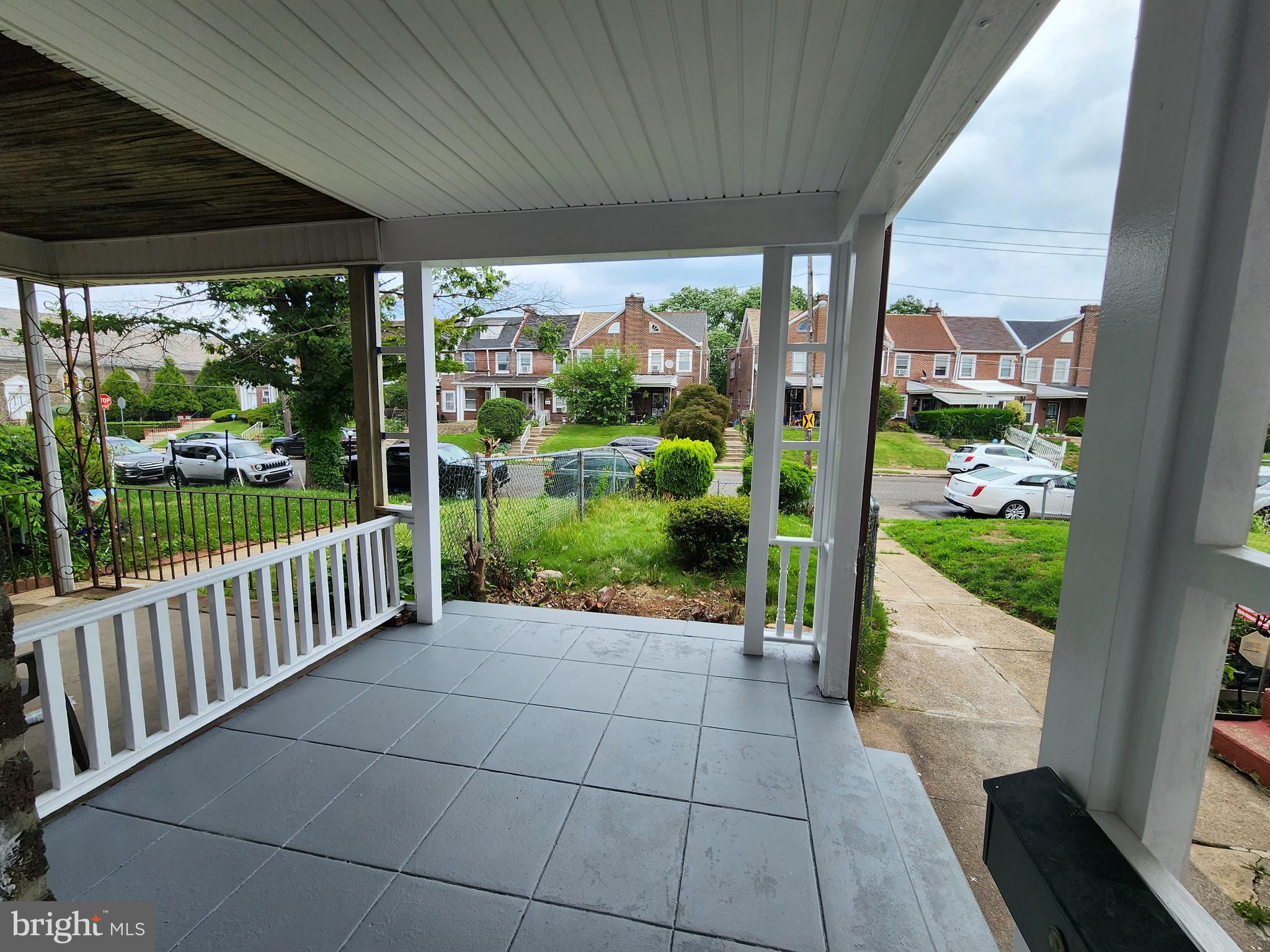 7322 Briar Road Philadelphia, PA 19138 - Photo 5 of 47 Front patio