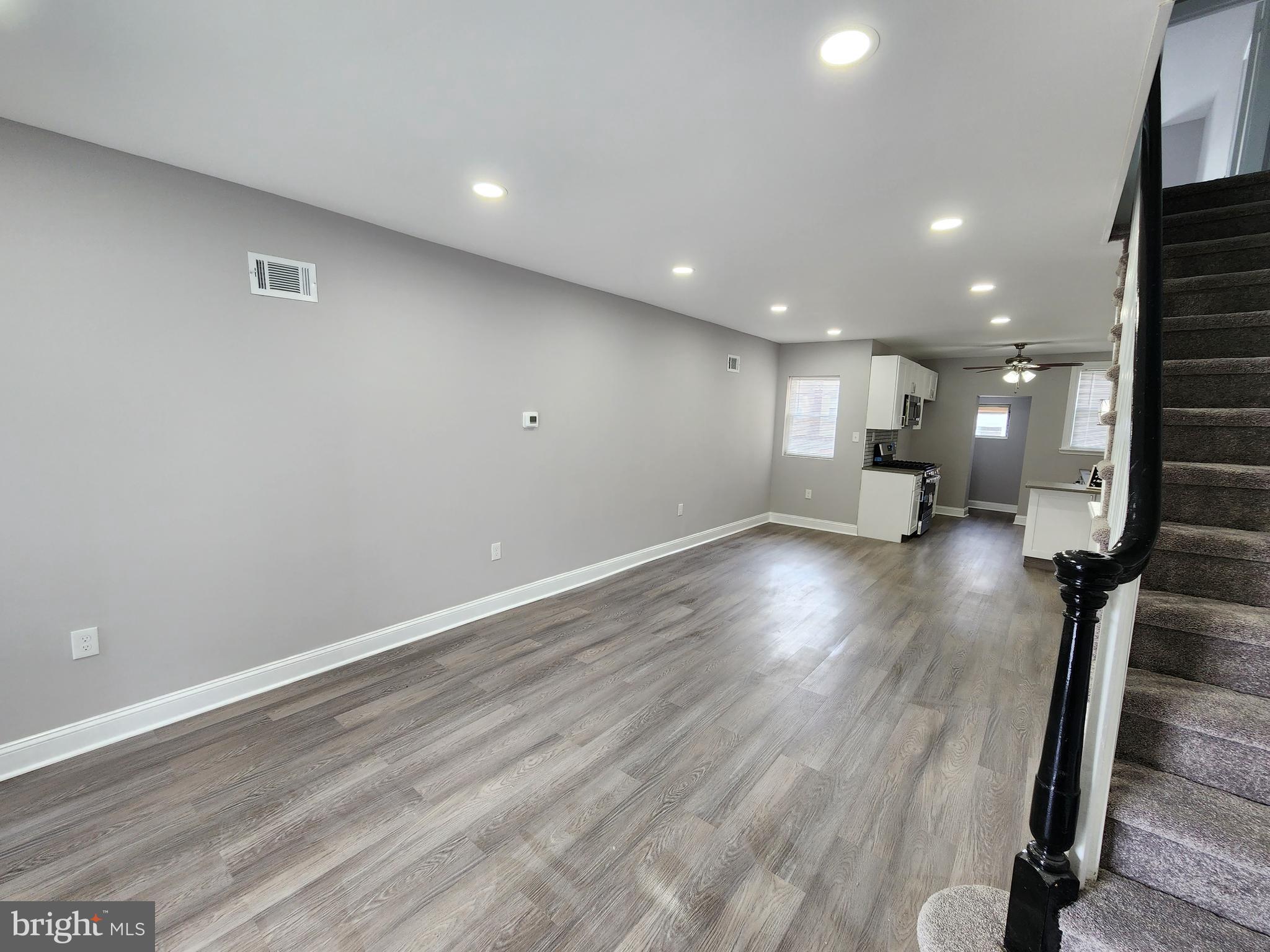7322 Briar Road Philadelphia, PA 19138 - Photo 8 of 47 living room