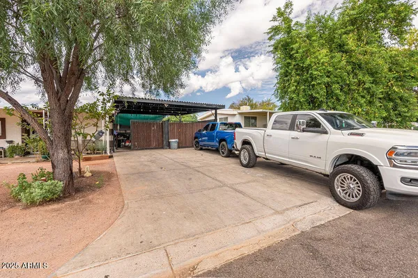 $348,200 | 16008 North 70th Avenue, Peoria, AZ 85382