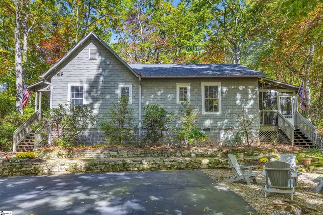 $475,000 | 512 Cliff Ridge Drive, Cleveland, SC 29635