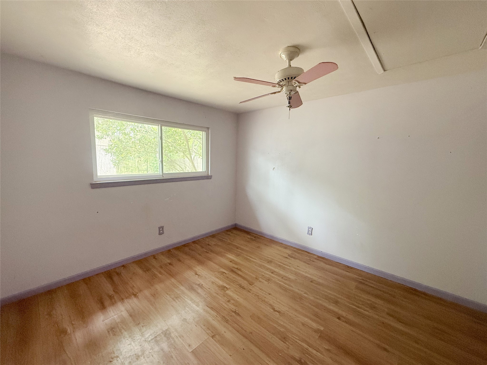 341 Maple Lane Conroe, TX 77304 - Photo 11 of 15