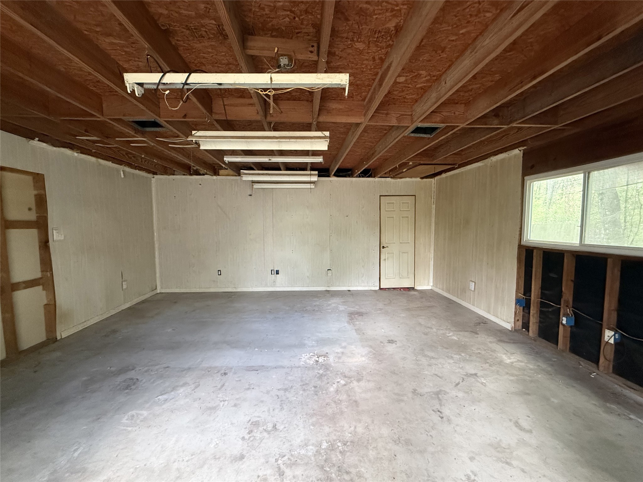 341 Maple Lane Conroe, TX 77304 - Photo 14 of 15