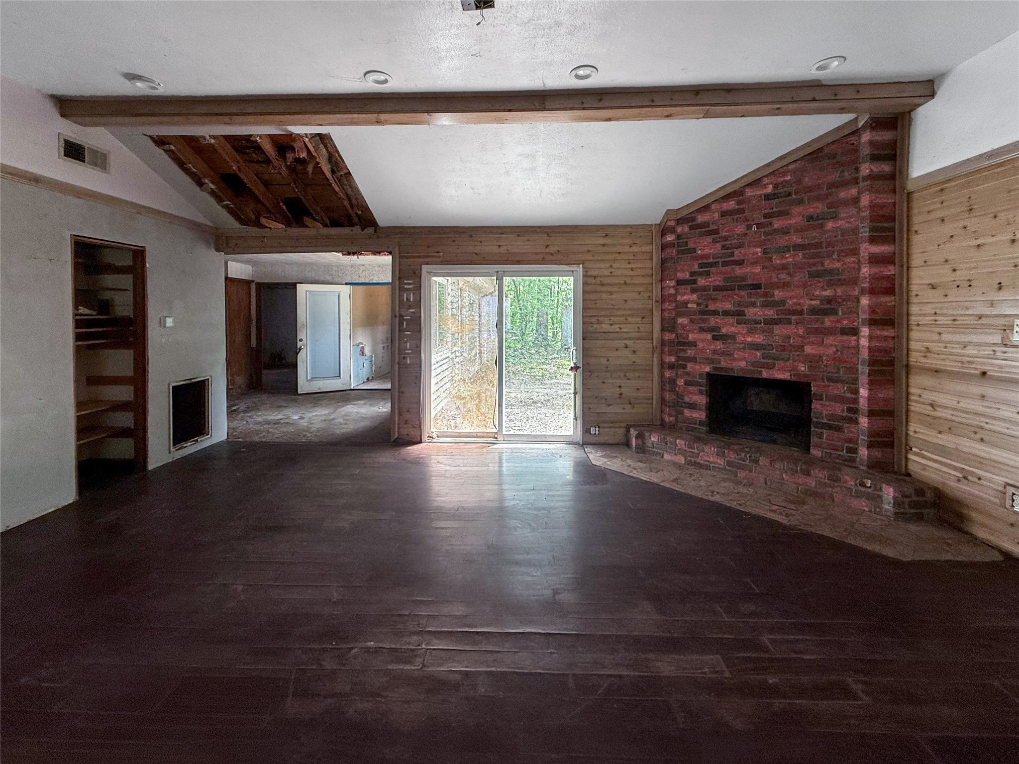 341 Maple Lane Conroe, TX 77304 - Photo 5 of 15