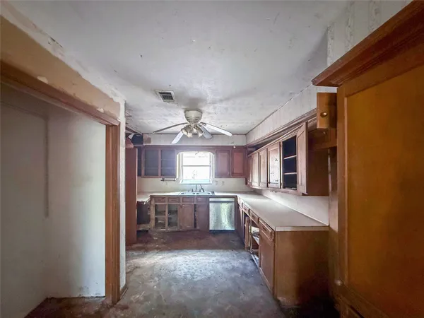 $124,950 | 341 Maple Lane, Conroe, TX 77304