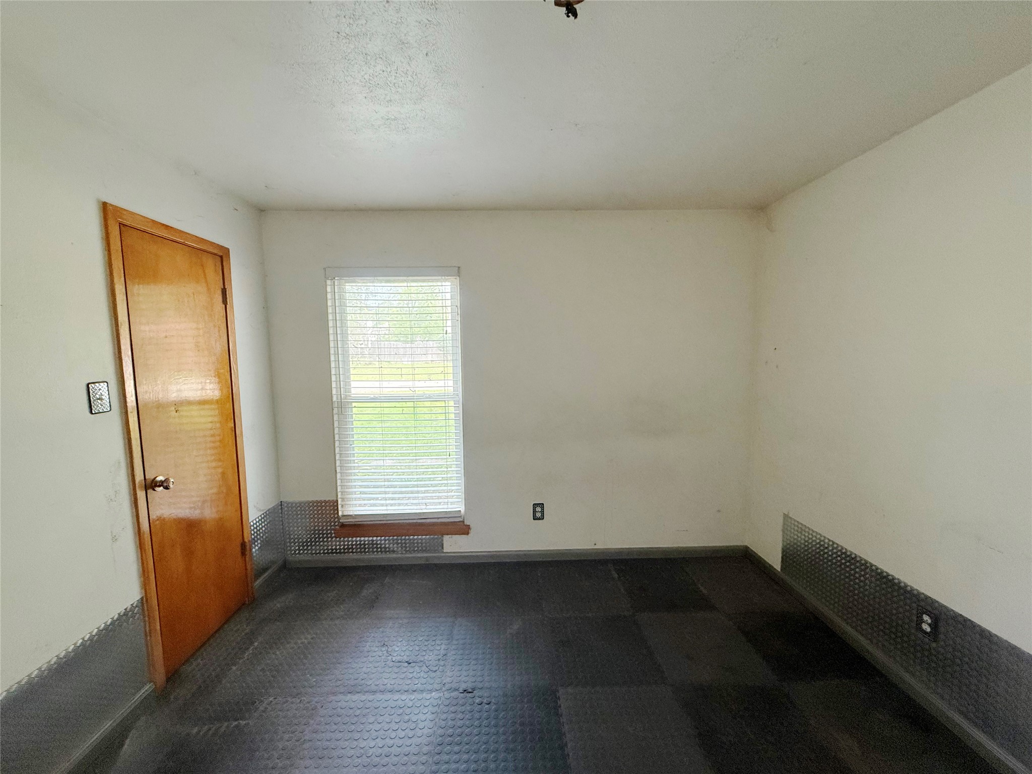 341 Maple Lane Conroe, TX 77304 - Photo 8 of 15