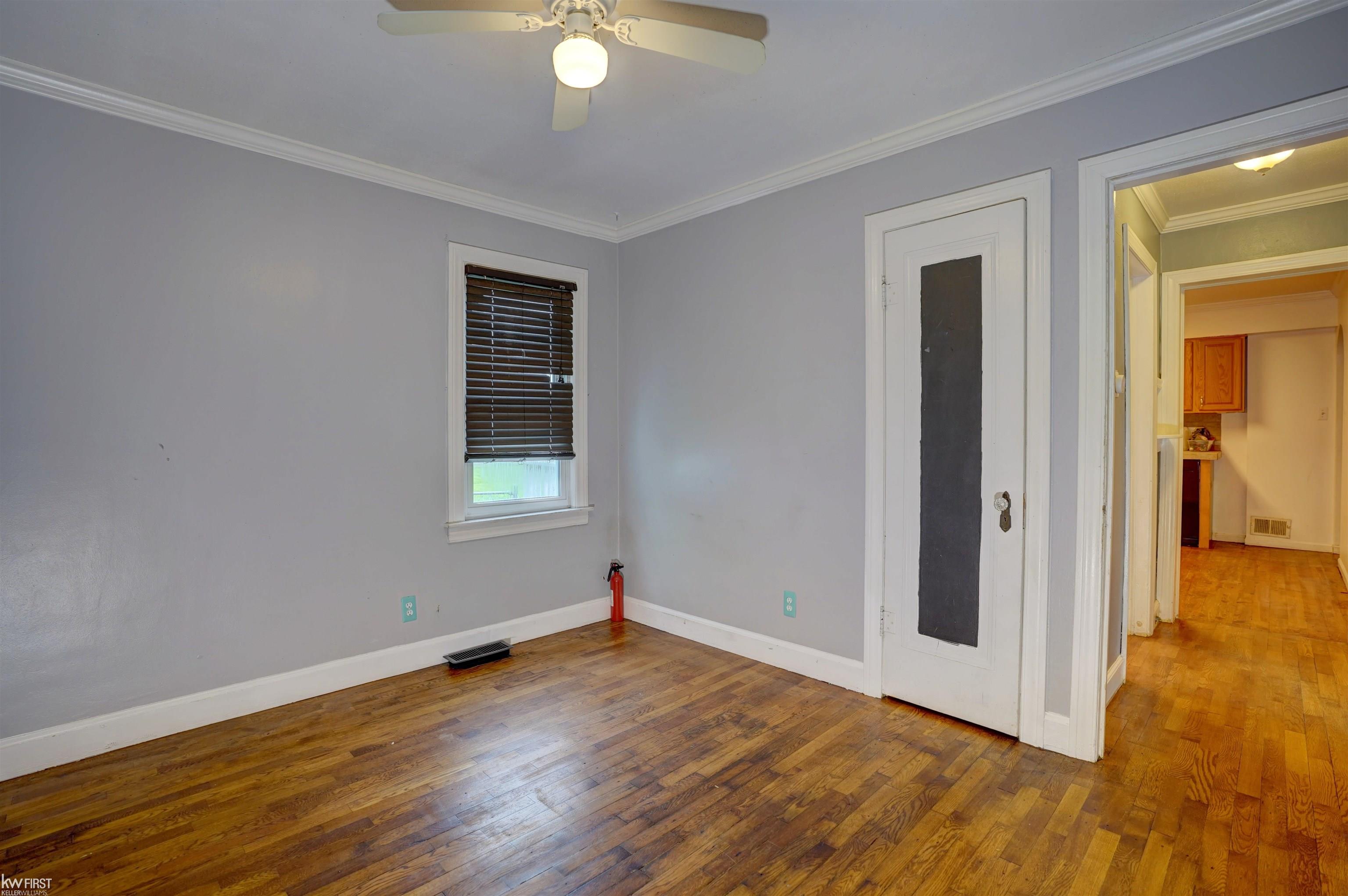 5270 Richfield Road Flint, MI 48506 - Photo 17 of 52 50152001-1820e424-a790-4b29-8c2e-7411f231789a.JPG