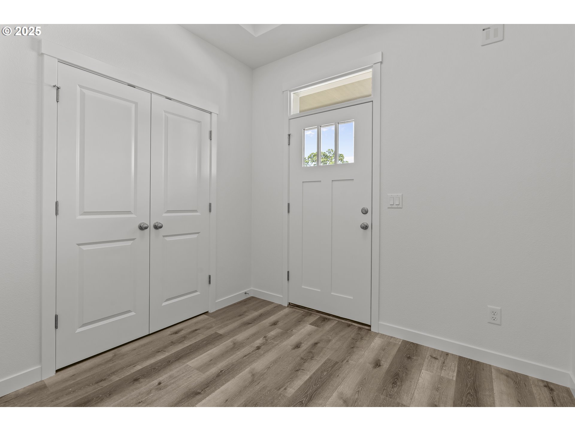 718 Tigerlily Street Silverton, OR 97381 - Photo 29 of 33