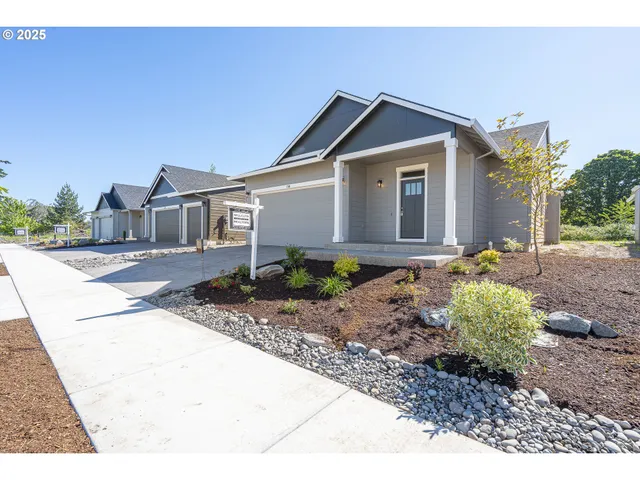 $539,900 | 718 Tigerlily Street, Silverton, OR 97381