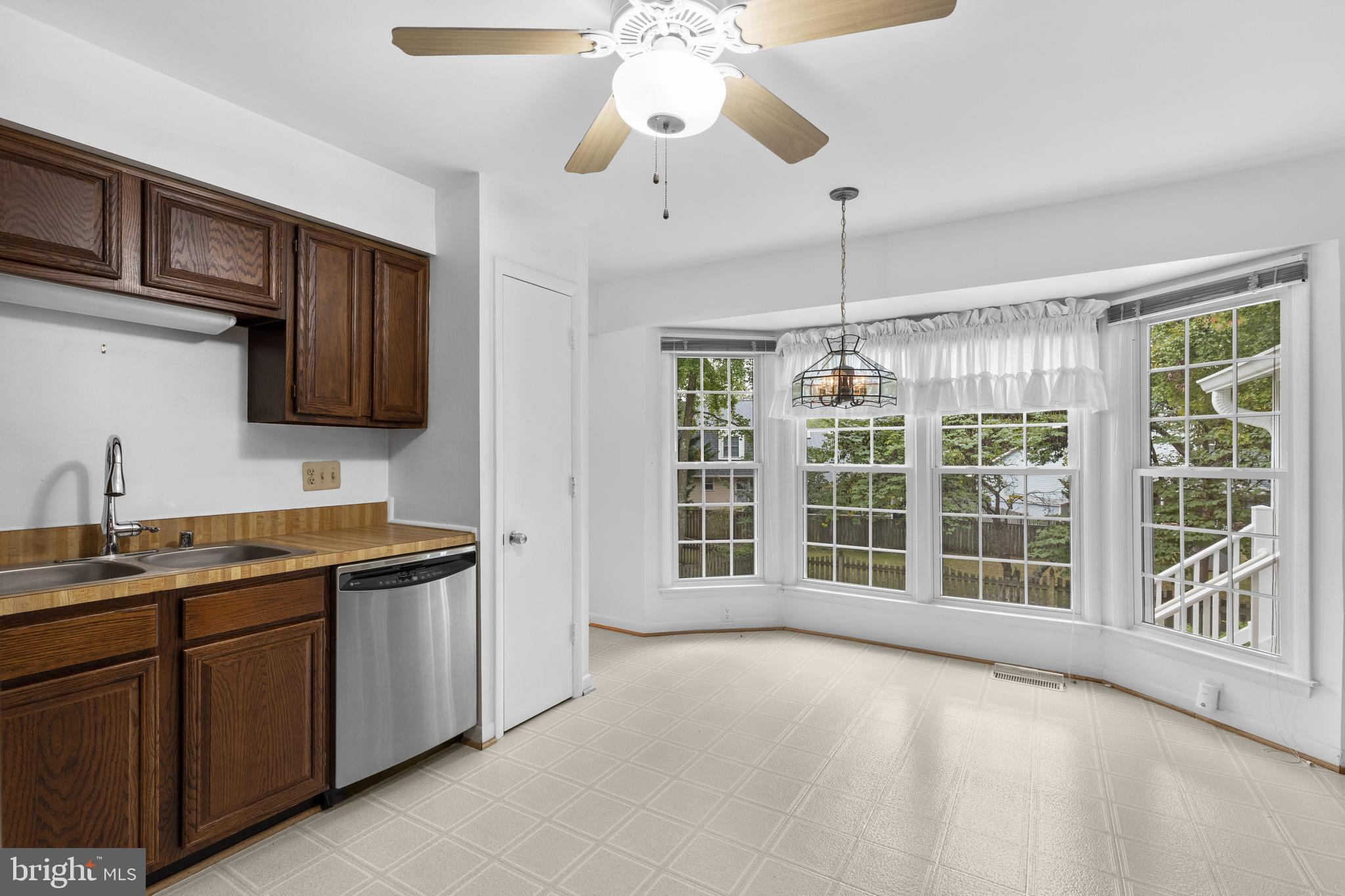 404 Westbury Drive Riva, MD 21140 - Photo 11 of 45 Gallery Image 11