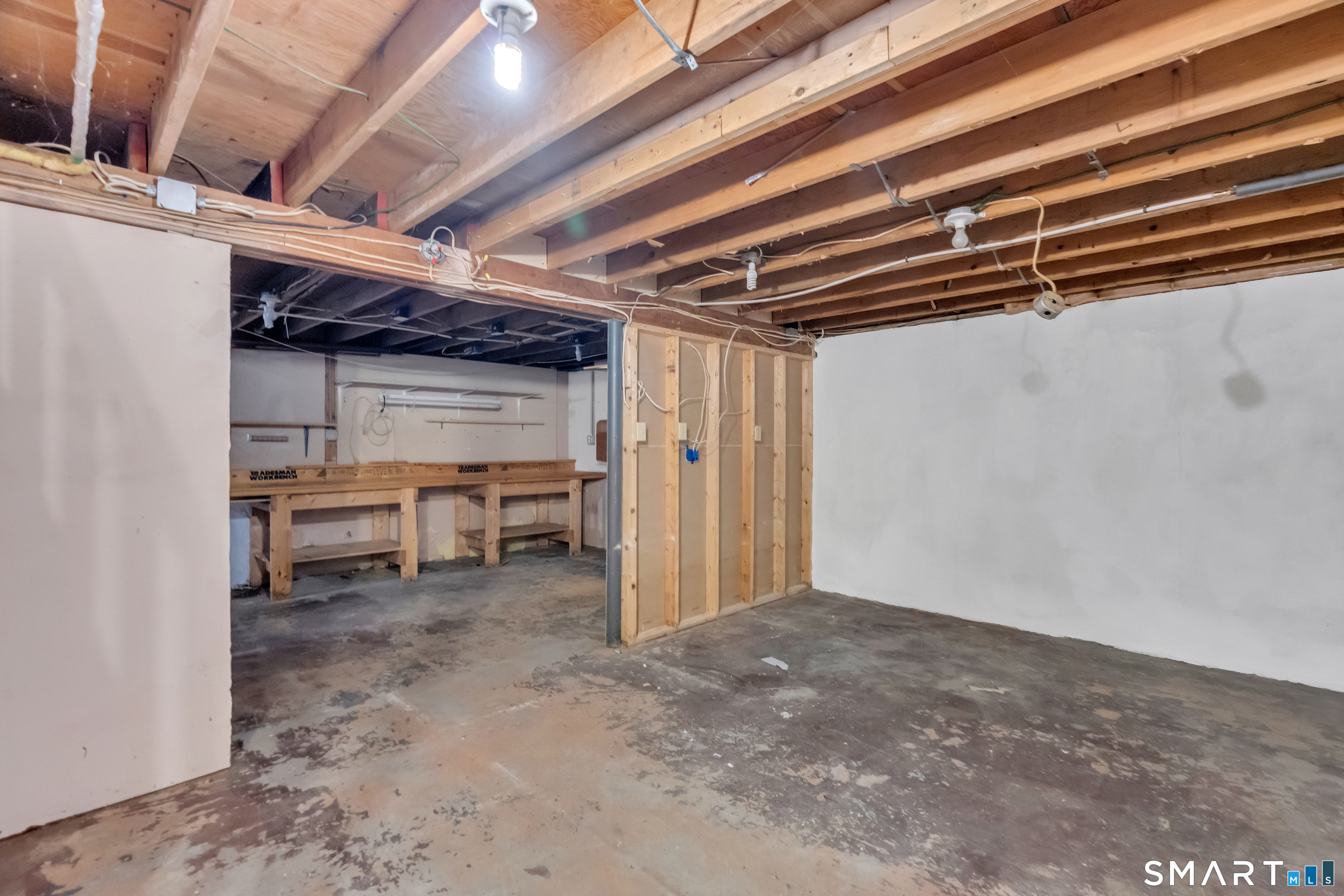 8 Chapel Hill Road Montville, CT 06370 - Photo 26 of 40