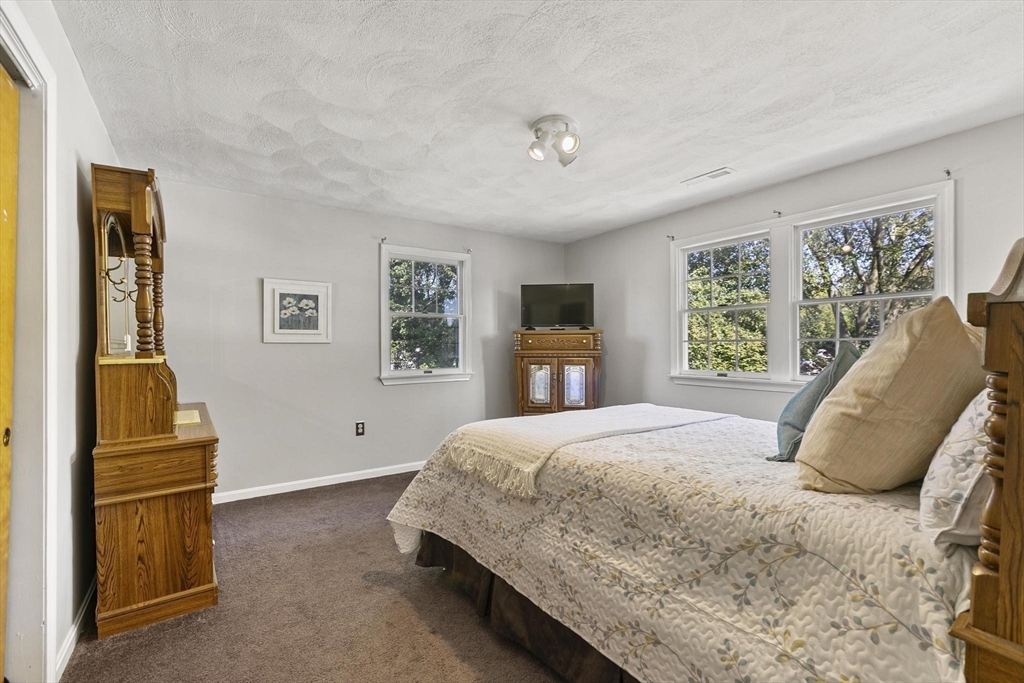 95 Harris Street Revere, MA 02151 - Photo 10 of 39