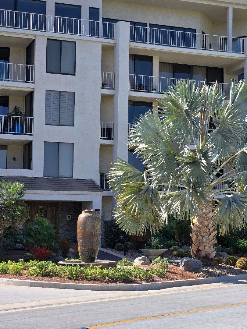 910 Island Drive, Unit 112 Rancho Mirage, CA 92270 - Photo 1 of 16 thumbnail