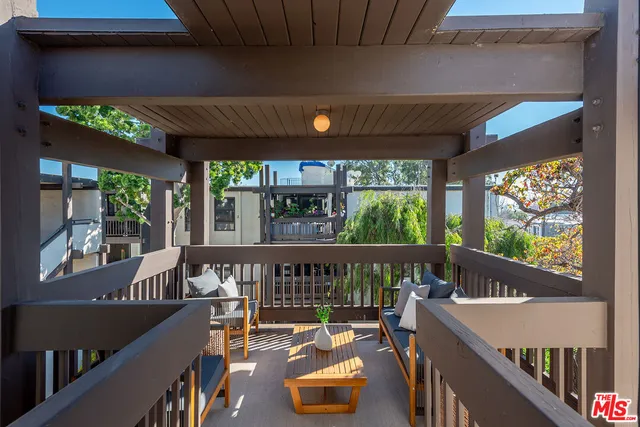 $615,000 | 7777 West 91st Street, Unit B3160, Playa del Rey, CA 90293