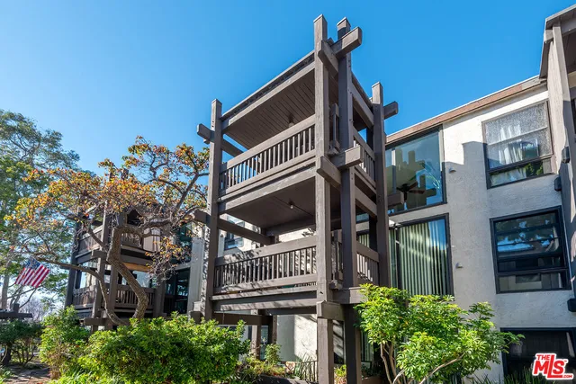 $615,000 | 7777 West 91st Street, Unit B3160, Playa del Rey, CA 90293