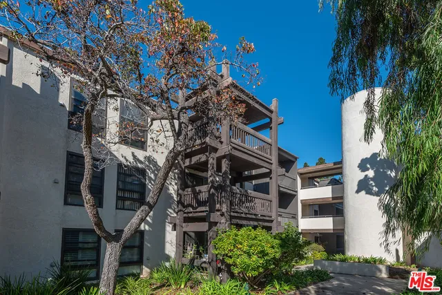 $615,000 | 7777 West 91st Street, Unit B3160, Playa del Rey, CA 90293