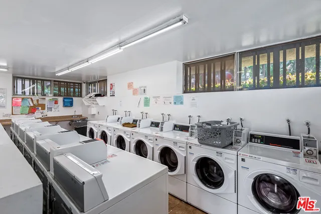 $615,000 | 7777 West 91st Street, Unit B3160, Playa del Rey, CA 90293