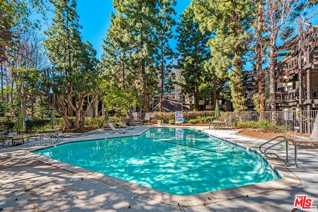 $615,000 | 7777 West 91st Street, Unit B3160, Playa del Rey, CA 90293