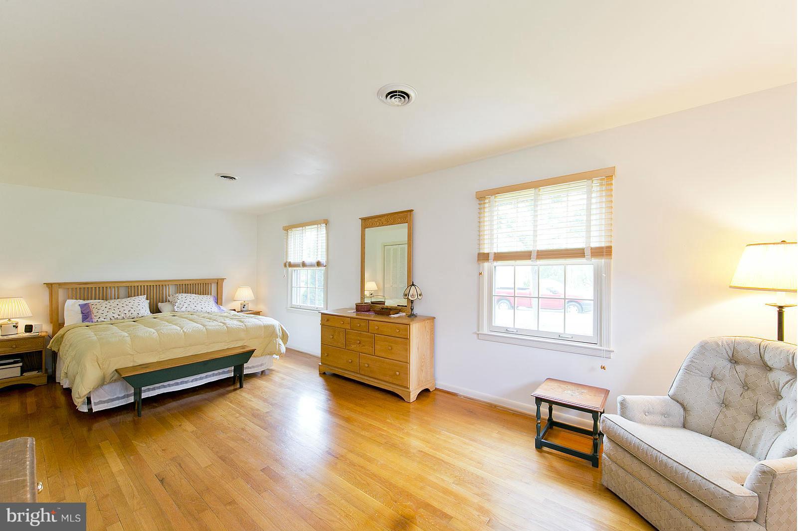 320 Ridge Avenue Winchester, VA 22601 - Photo 13 of 22 Bedroom (Master)