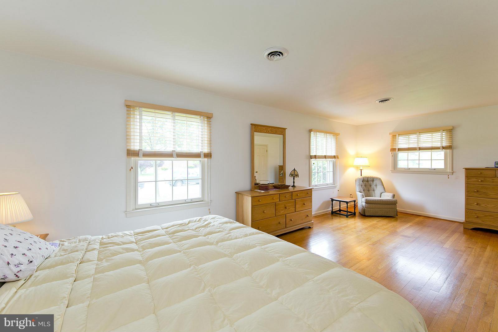 320 Ridge Avenue Winchester, VA 22601 - Photo 16 of 22 Bedroom