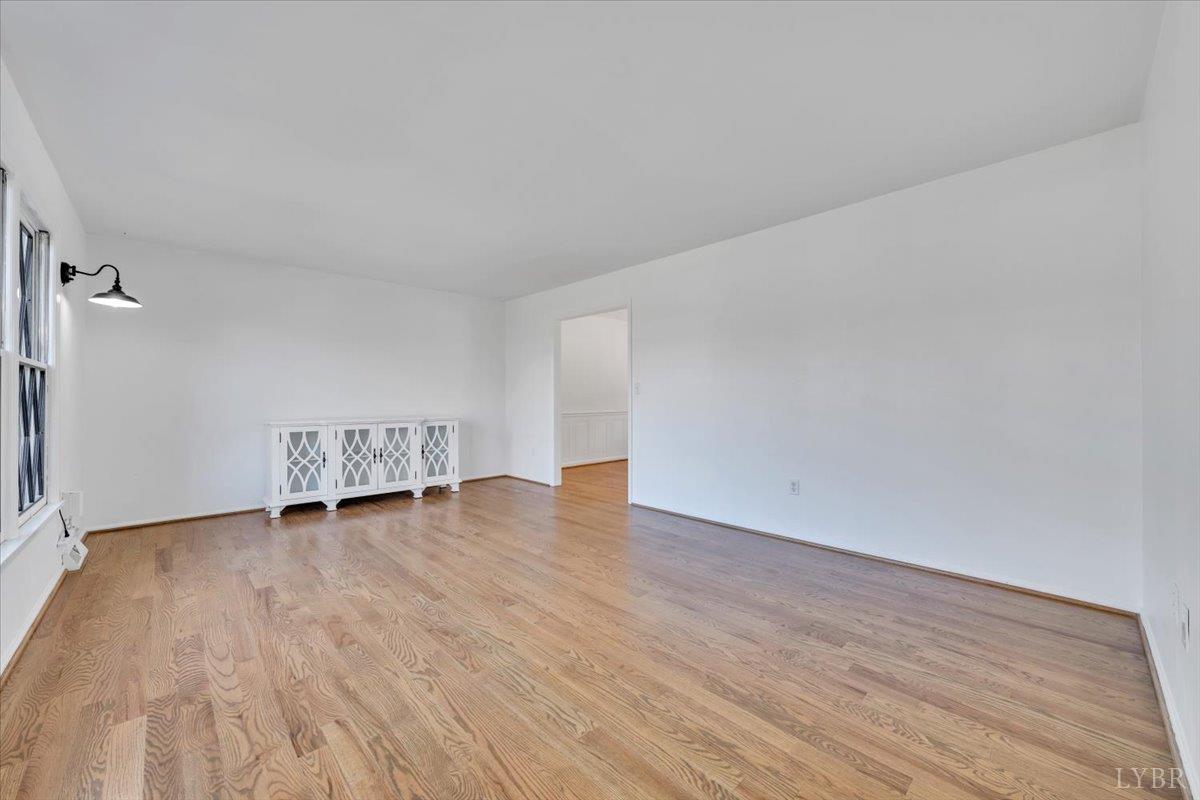 229 Queen Regent Court Blue Ridge, VA 24064 - Photo 7 of 67