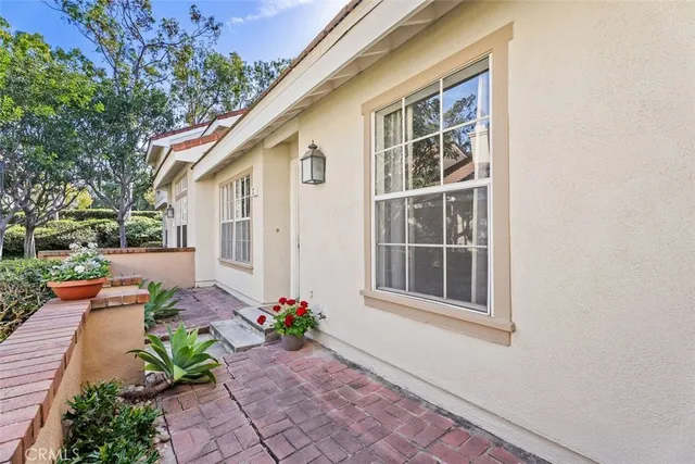 $1,085,000 | 17 Dartmouth, Irvine, CA 92612