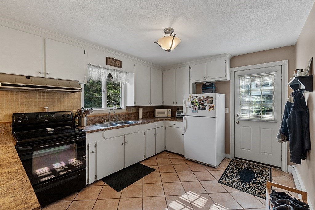 15 Sandy Pond Road Ayer, MA 01432 - Photo 10 of 22 Gallery Image 10