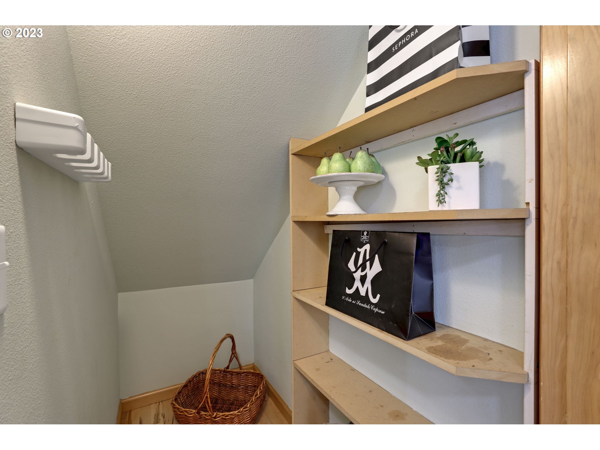 38909 Sandy Heights Street Sandy, OR 97055 - Photo 17 of 33